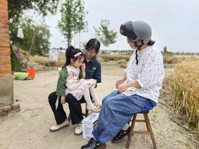 温馨家访，让阳光照进每个童年
